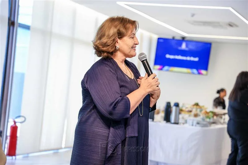 Annette de Castro