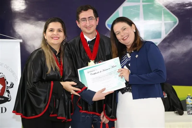 Adriane Nunes, Roberto Victor Pereira Ribeiro e Ana Flavia Chaves