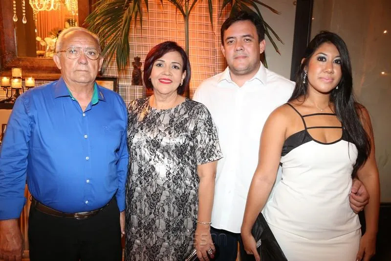Antunes Teixeira, Edenia Teixeira, Antunes Filho e Jociane Macedo