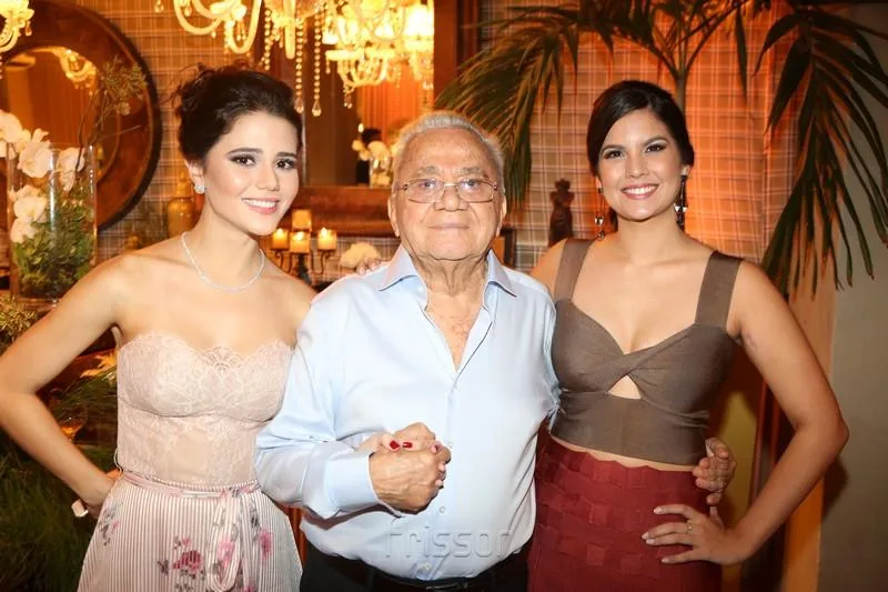 Caroline, Pedro e Amanda Freitas