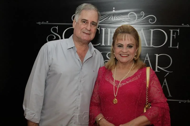 Arthur e Exceusa Costa Lima