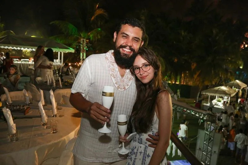 Bernardo Amorim e Geovana Batalha