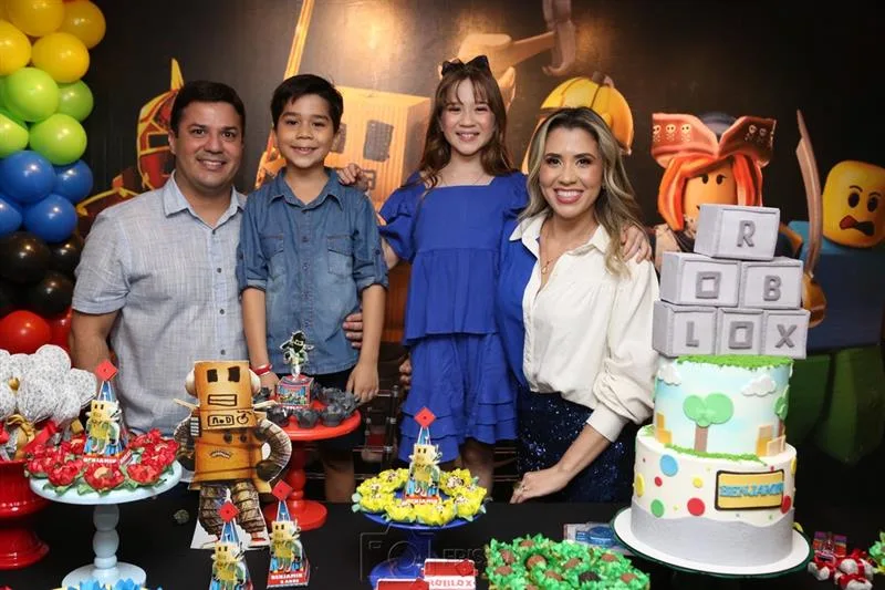 Cassio, Benjamin, Chloe e Louise Saboia