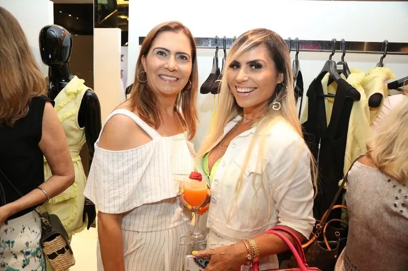 Débora Moreira e Grazi Nogueira