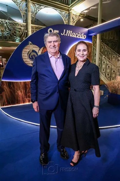Amarilio e Patricia Macedo.