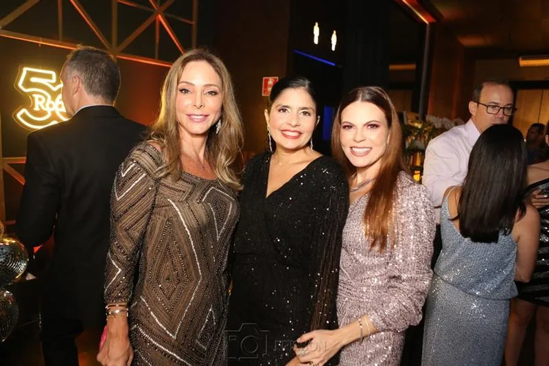 Ana Paula Daud Melo e Adriana Praxedes