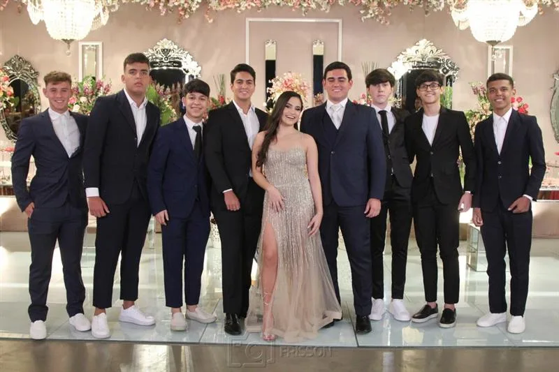 15 Anos Leticia Borges