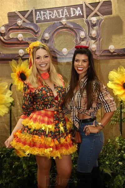 Solange Almeida e Gigi Flores