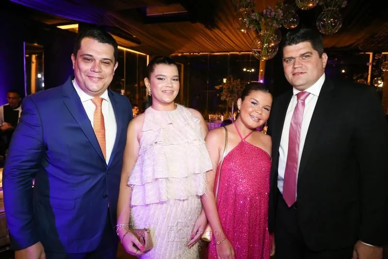 15 Anos de Thaís Gomes