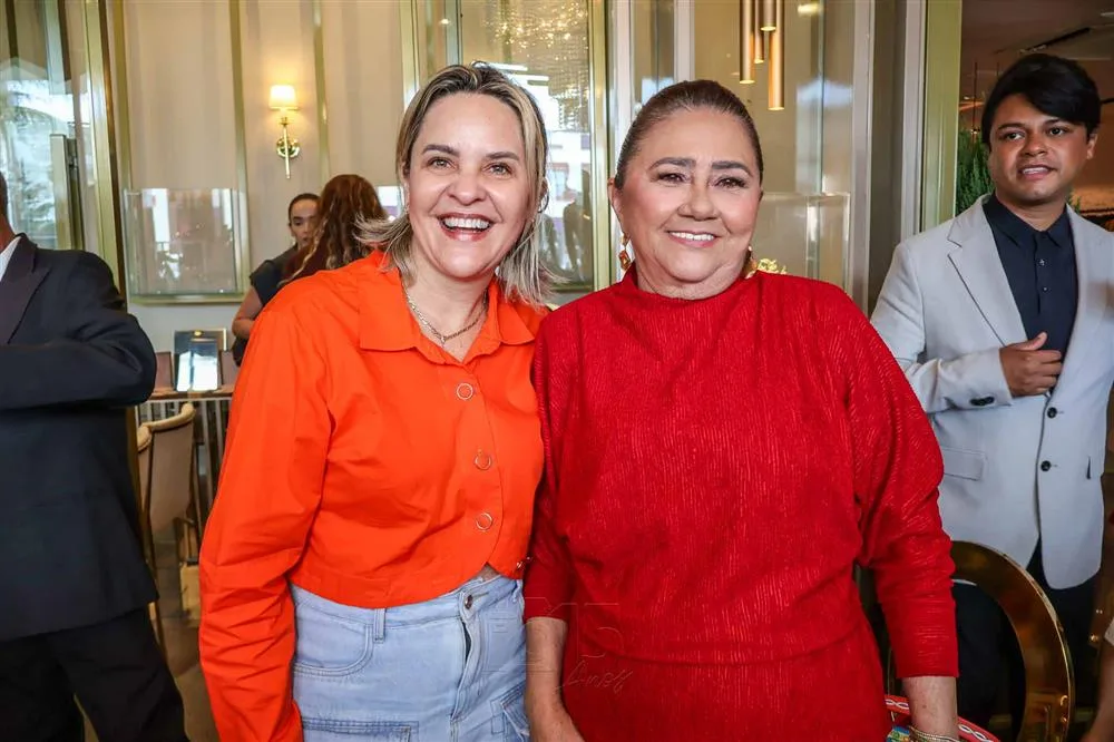 Andrea Muniz e Lucia Bezerra