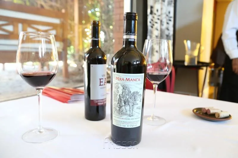 lançamento do vinho Pera Manca