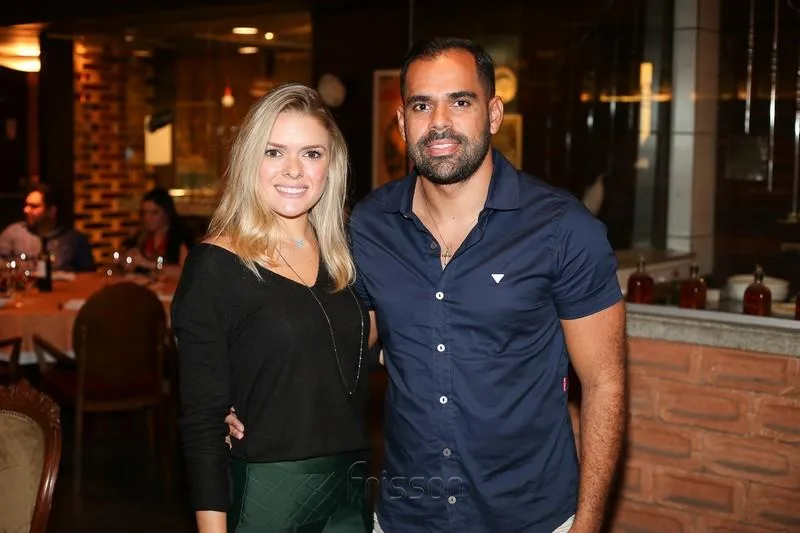 Ariana e Rômulo Silva