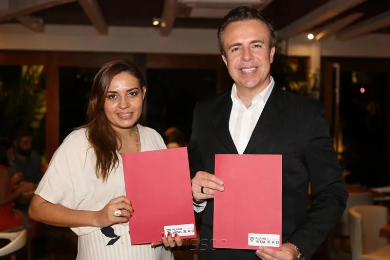 Isis Vital e Marcio Paulino Zacarias