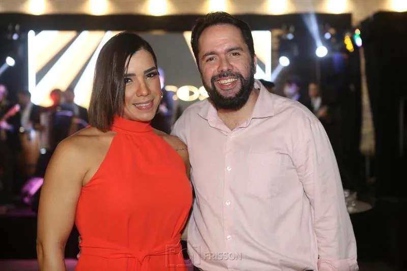 Alessandra Marques e Thiago Taumaturgo