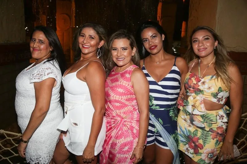 Confraternização Fígaro Barbearia