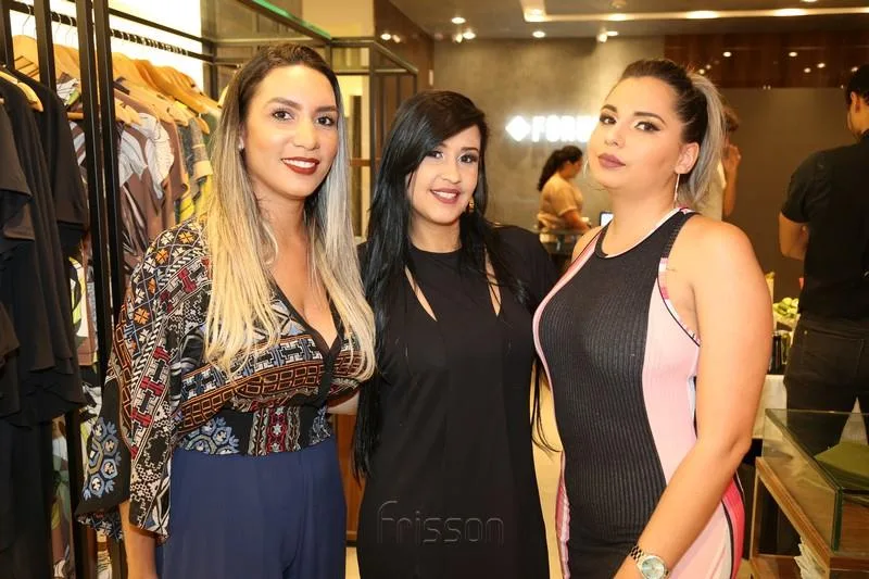 Débora Morais, Luzia Carvalho e Maria Clara Nava