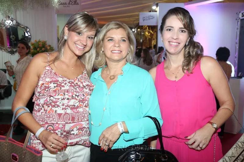 Camila Vasconcelos, Mirka Vasconcelos e Roseane Bastos