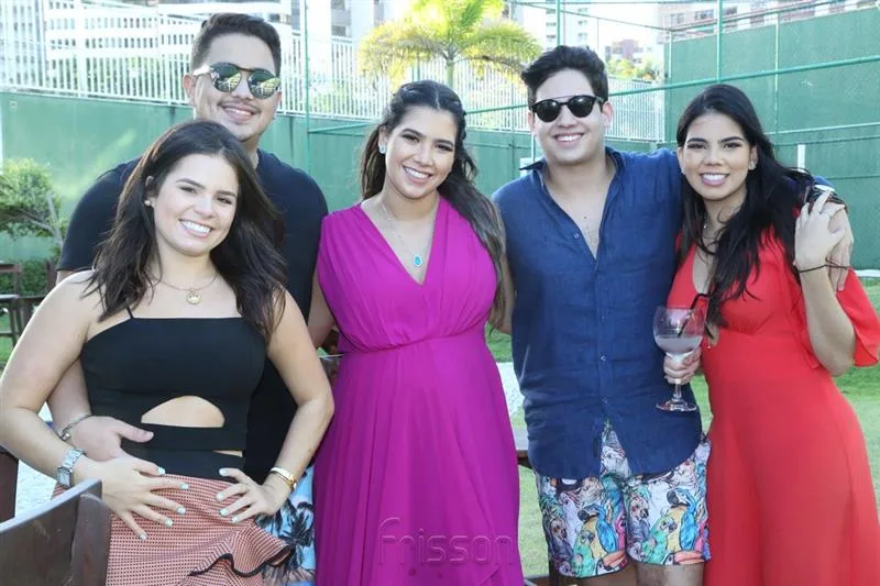 Leticinha Studart, Rafael Pinto, Suzana Geleilate, João Victor Pinto e Gabriela Geleilate