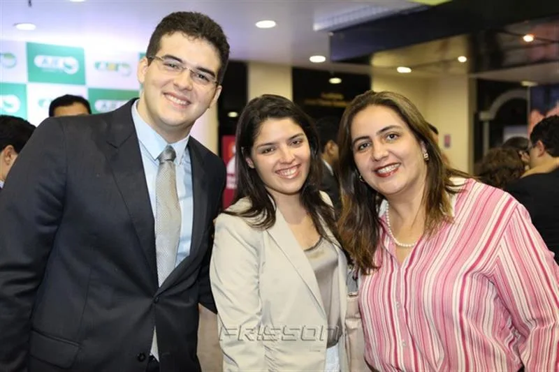 André Felipe Dummar, Raiza Telles e Indira Guimarães