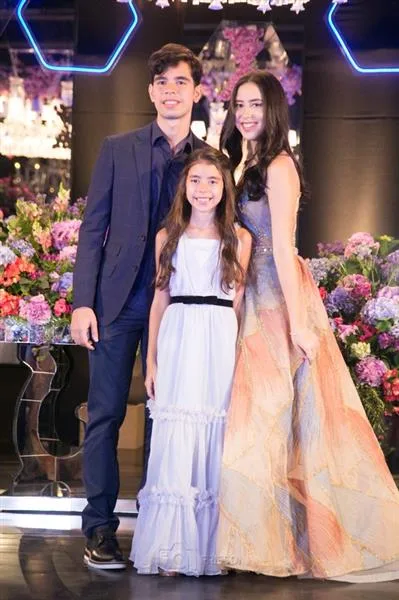 15 Anos de Giselle Fujita