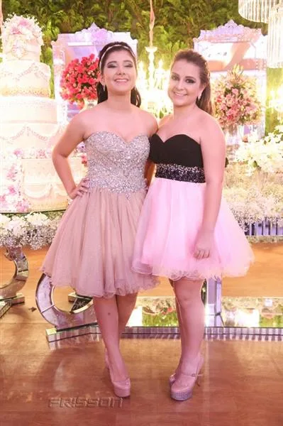 Aline e Amanda Kato