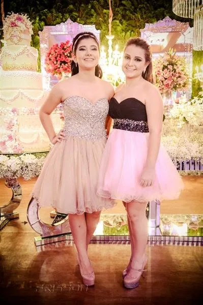 Aline e Amanda Kato