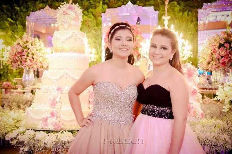 Aline e Amanda Kato