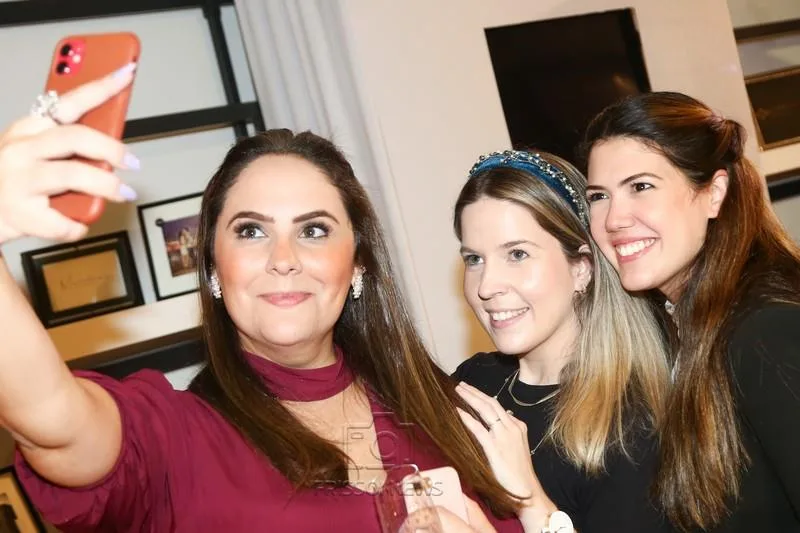 Anna Gladys Oquendo, Rebeca Moura e Ricyane Pontes