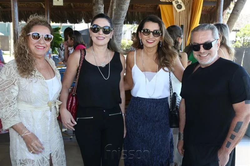 Bricia Teixeira, Deborah Nibon, Marcia Travessoni e Lino Villaventura