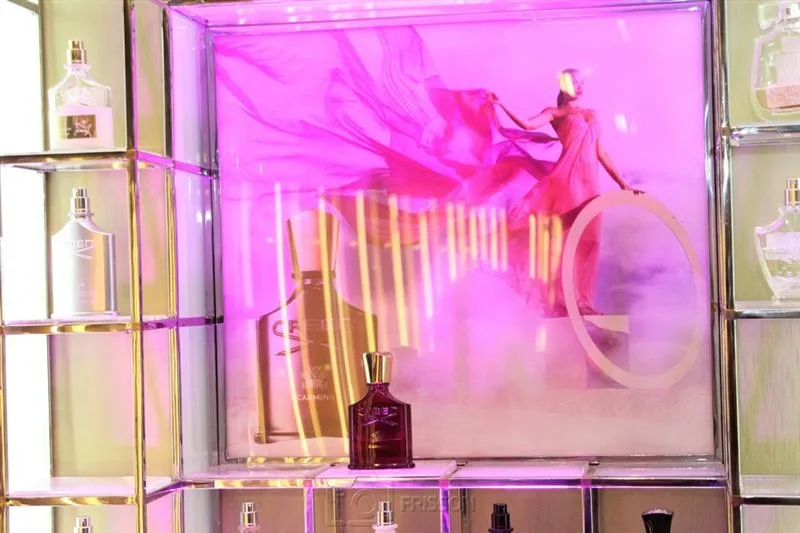 Le’loyn Parfums apresenta perfume Carmina