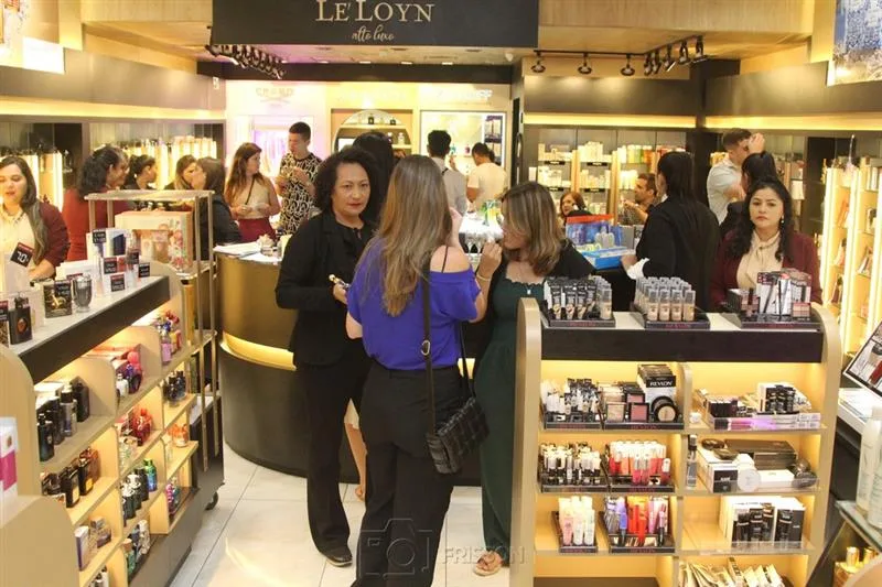 Le’loyn Parfums apresenta perfume Carmina