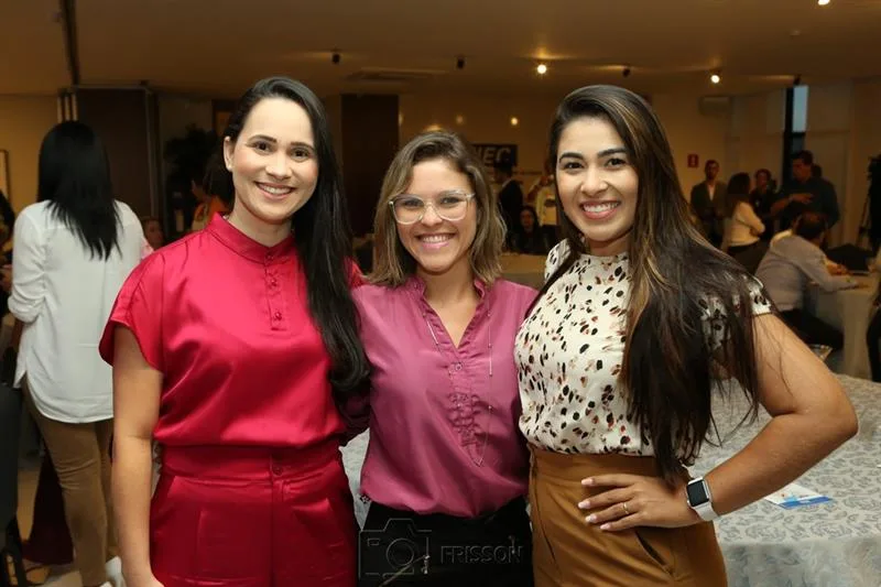 Alana Barros, Aline Sindeaux e Thais Garcia