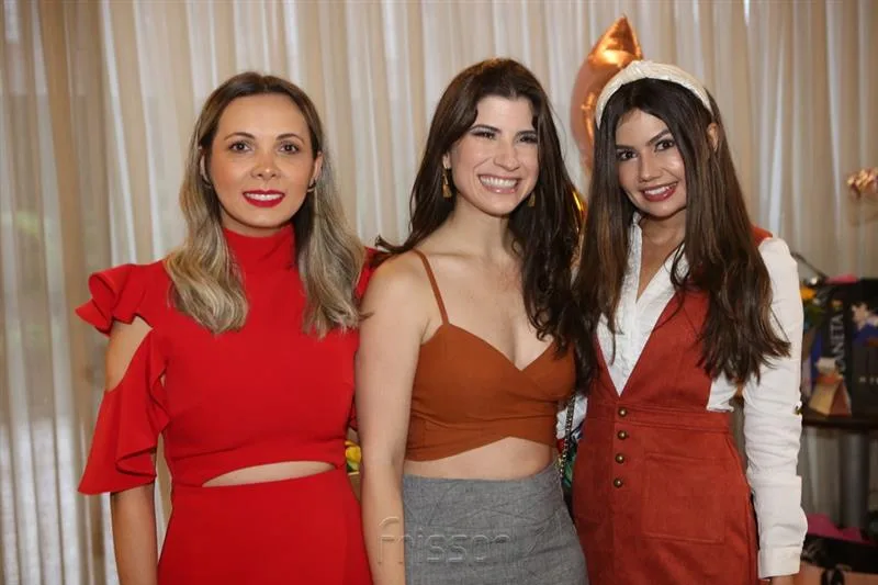 Andrea Gentil, Themis Briand e Lorena Paecker