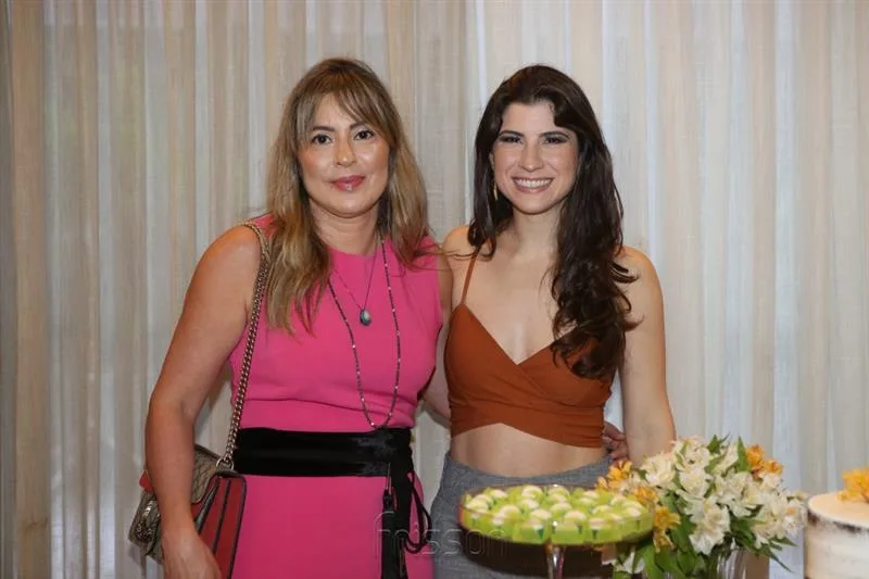 Debora Nibon e Themis Briand
