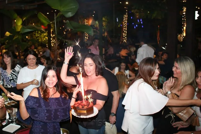 Aniversário Surpresa de Maria Lúcia