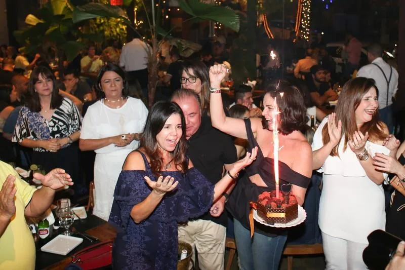 Aniversário Surpresa de Maria Lúcia