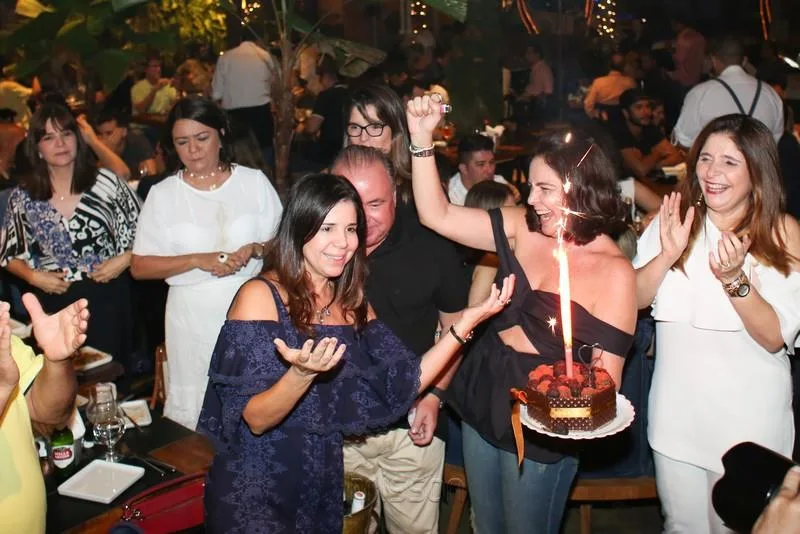 Aniversário Surpresa de Maria Lúcia