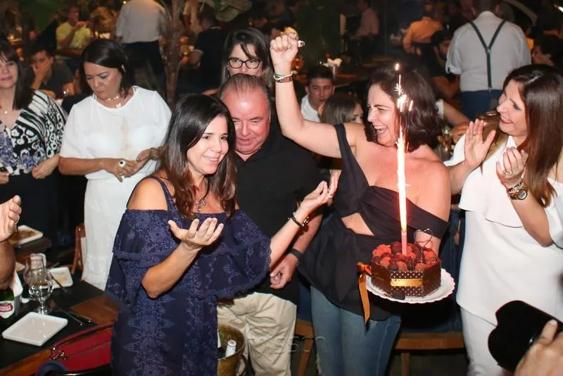 Aniversário Surpresa de Maria Lúcia
