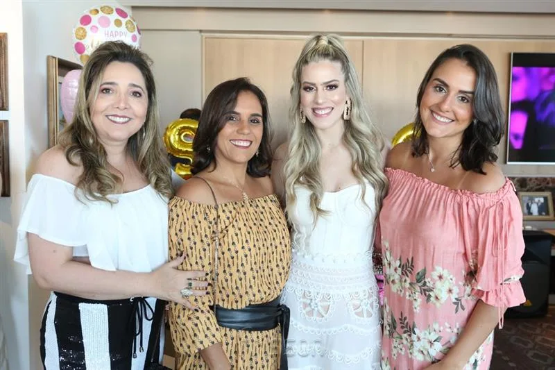 Cristiane Bezerra, Luana Bastos, Sarah Castro e Juliana Braga
