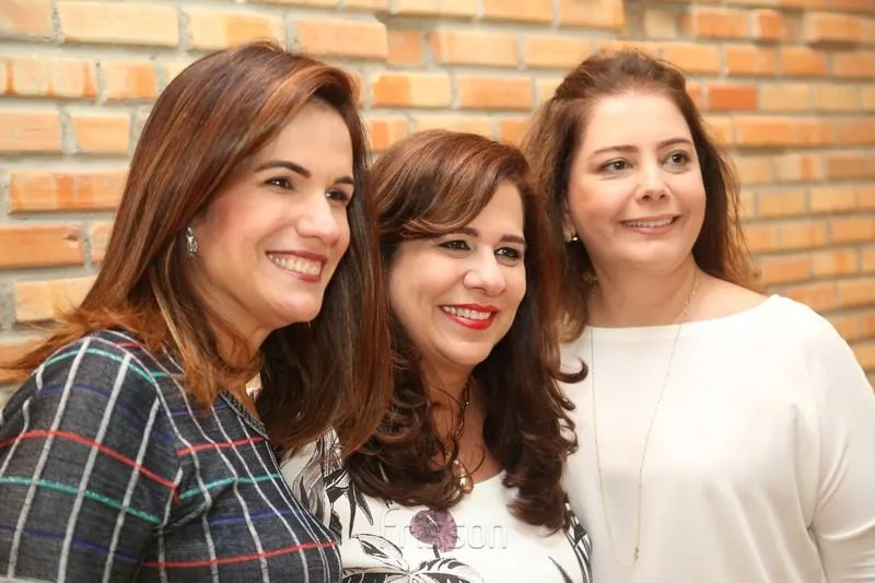 Ana Virginia Martins, Martinha Assunção e Cláudia Gradvohl