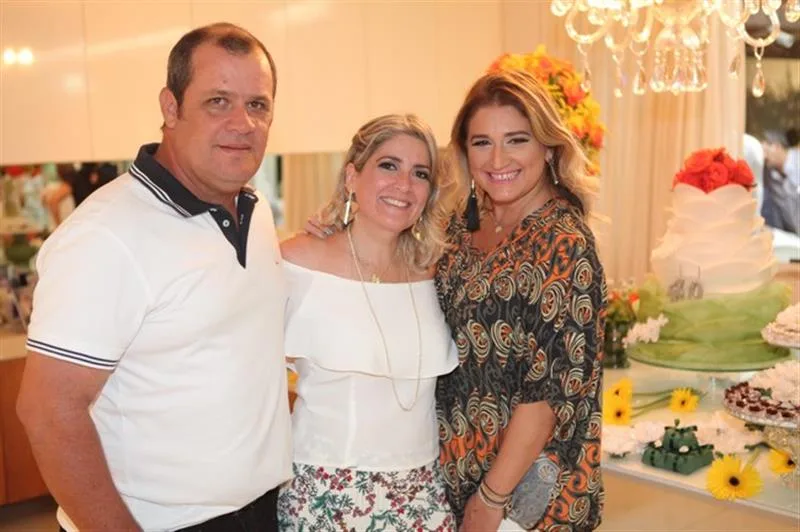 Adriano Assunção, Kathiana e Karina Bezerra