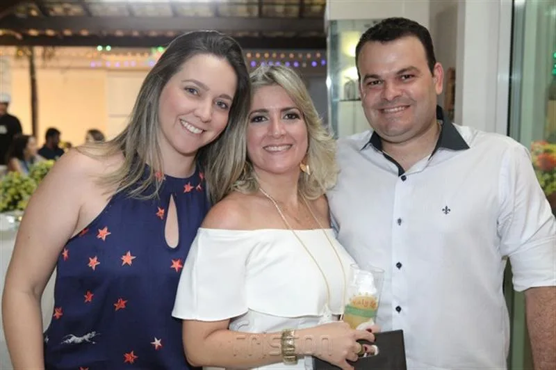 Carla Parente, Kathiana Bezerra e Eugênio Parente