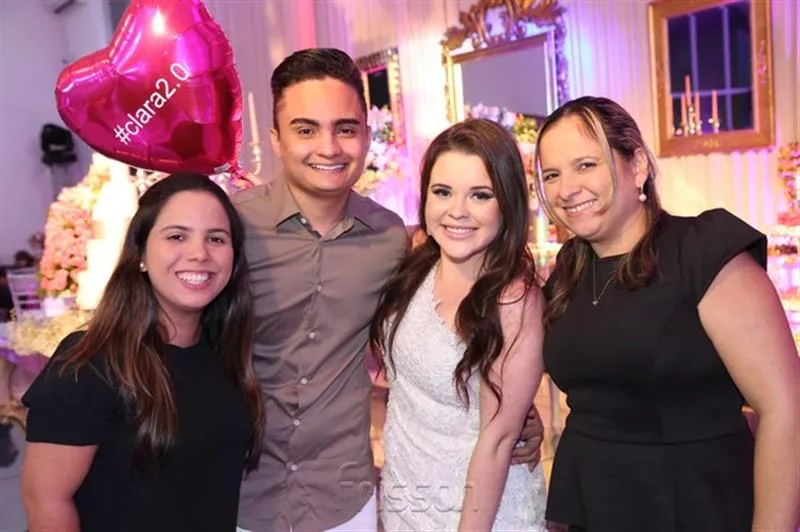Barbara Paz, Felipe Araujo, Clara Ferreira e Jocy Jinkings