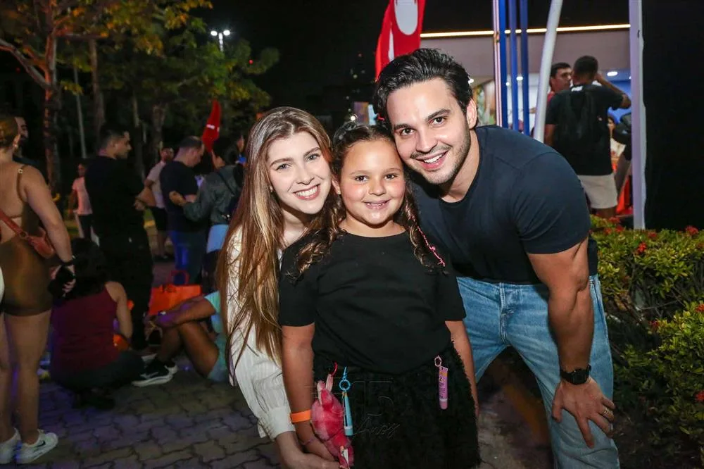 Ana Laura Gomes, Olivia Pimentel e Gustavo Coutinho