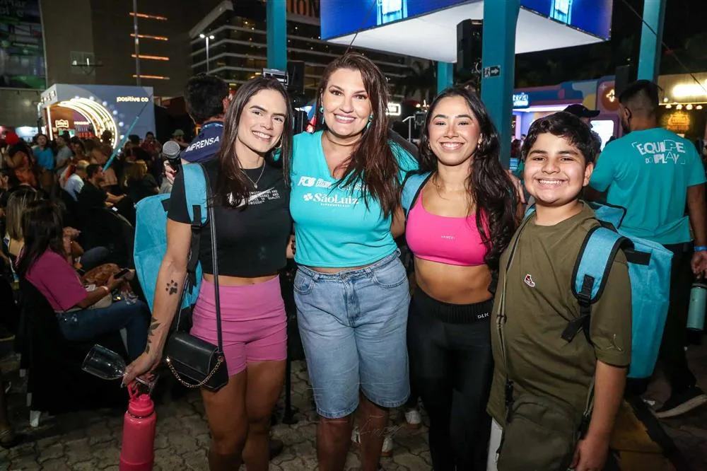 Cecilia Teixeira, Mariana Sasso, Priscila e Isaac Ferreira