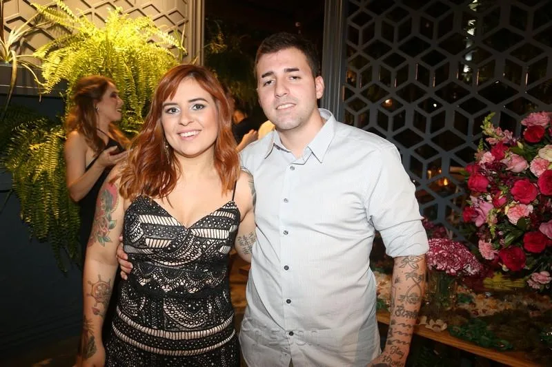 Carol Valentim e Matheus Gomes