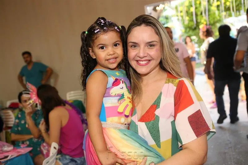 Amanda Brito e Maria Eduarda Melo
