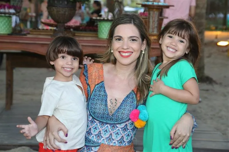 Gabriel, Priscylla e Barbara Brasileiro