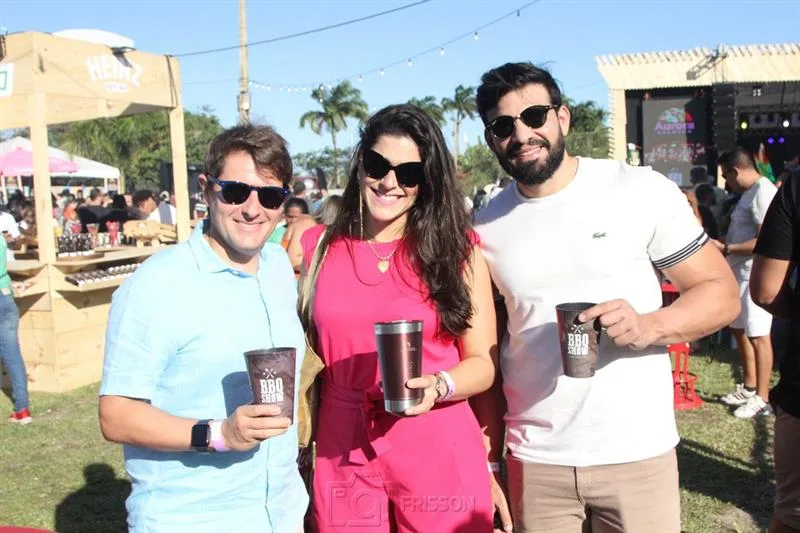 Alex Villa Real, Juliana Romcy e Michael Amaral