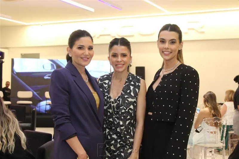 Aline Pinho, Tatiana Machado e Camila Melo